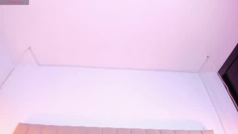 Snapshot of escar_let chatting on May 27, 2026, 1:57 am Scarlett online show from May 27, 2026, 1:57 am