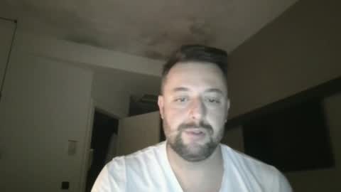 Snapshot of esibizionista_91 chatting on December 17, 2024, 4:34 am esibizionista 91 online show from December 17, 2024, 4:34 am