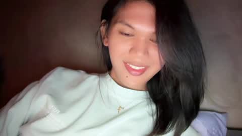 Chelliane online show from May 2, 2026, 3:33 am