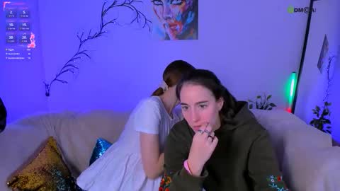 esma_shine online show from October 16, 2025, 7:48 pm