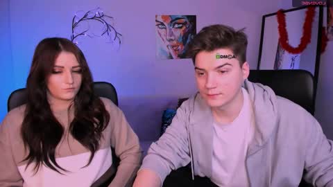 Snapshot of esma_shine chatting on November 17, 2025, 9:09 pm esma_shine online show from November 17, 2025, 9:09 pm