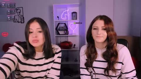 Snapshot of esma_shine chatting on November 22, 2025, 8:19 pm esma_shine online show from November 22, 2025, 8:19 pm