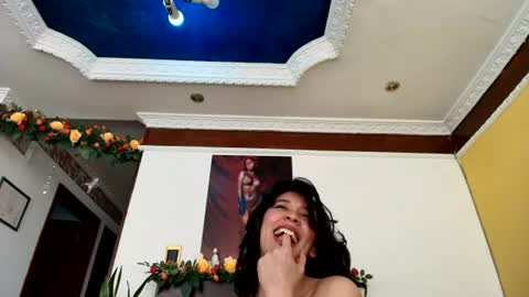 Esmeralda  online show from July 17, 2026, 7:19 pm