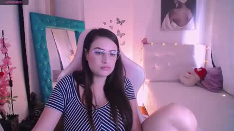 Esmeralda online show from February 16, 2025, 7:49 pm