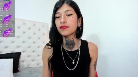 esmeralda  online show from February 22, 2025, 3:03 pm