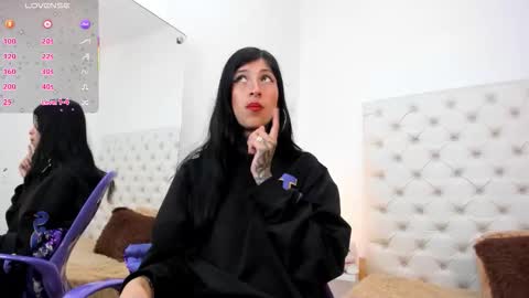 esmeralda  online show from March 12, 2026, 2:56 pm