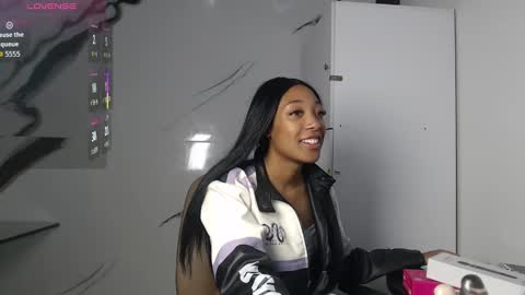 Snapshot of esmeralda_bk chatting on October 2, 2025, 11:01 pm esmeralda_bk online show from October 2, 2025, 11:01 pm