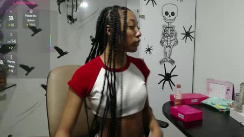 Snapshot of esmeralda_bk chatting on October 20, 2025, 10:32 pm esmeralda_bk online show from October 20, 2025, 10:32 pm