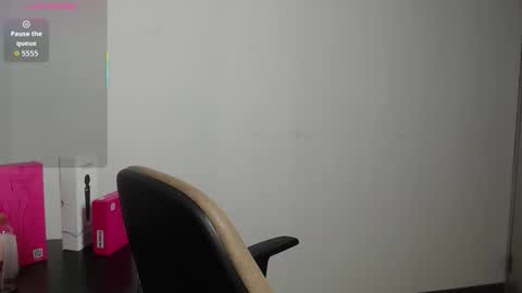 Snapshot of esmeralda_bk chatting on November 25, 2025, 9:26 pm esmeralda_bk online show from November 25, 2025, 9:26 pm