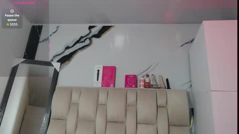 Snapshot of esmeralda_bk chatting on December 4, 2025, 9:45 pm esmeralda_bk online show from December 4, 2025, 9:45 pm