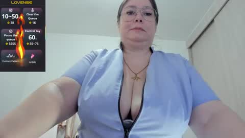 Esmeralda online show from July 22, 2026, 10:23 pm