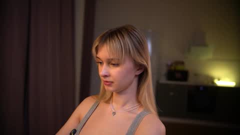 How was your Christmas online show from March 12, 2026, 4:35 pm