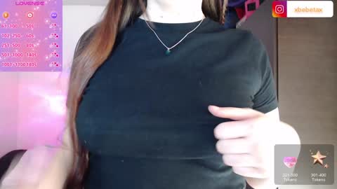 Snapshot of espagamer5 chatting on December 21, 2024, 7:27 pm Xbebetax online show from December 21, 2024, 7:27 pm