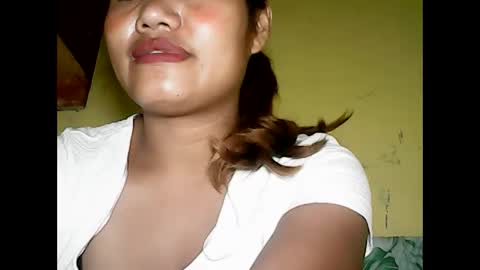 Snapshot of especialgirl_28 chatting on January 22, 2025, 7:34 pm especialgirl_28 online show from January 22, 2025, 7:34 pm