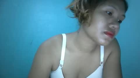 Snapshot of especialgirl_28 chatting on October 22, 2025, 5:45 pm especialgirl_28 online show from October 22, 2025, 5:45 pm