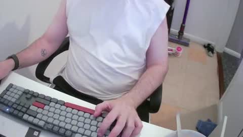 Snapshot of essex_wild chatting on July 17, 2026, 8:14 pm Morph online show from July 17, 2026, 8:14 pm