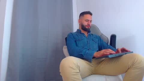 esteban online show from December 14, 2024, 12:22 am