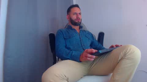 esteban online show from January 23, 2025, 1:41 am