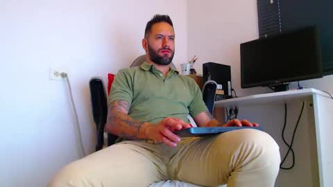 esteban online show from January 7, 2026, 3:36 pm