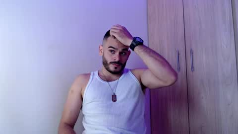 Esteban Fernandez online show from January 31, 2025, 5:53 pm