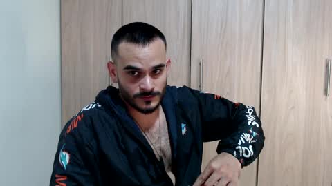 Esteban Fernandez online show from February 11, 2025, 7:23 am