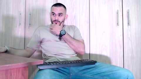 Esteban Fernandez online show from February 28, 2025, 12:43 am