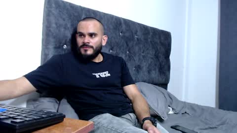 Snapshot of esteban_fer chatting on May 26, 2026, 3:30 pm Esteban Fernandez online show from May 26, 2026, 3:30 pm