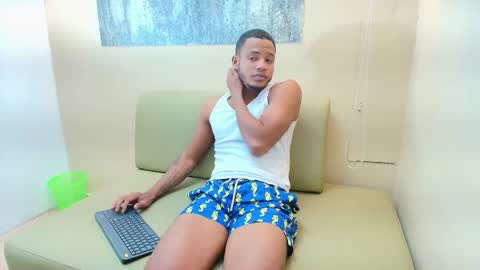 Snapshot of esteban_jacson chatting on February 17, 2026, 3:47 am esteban_jacson online show from February 17, 2026, 3:47 am
