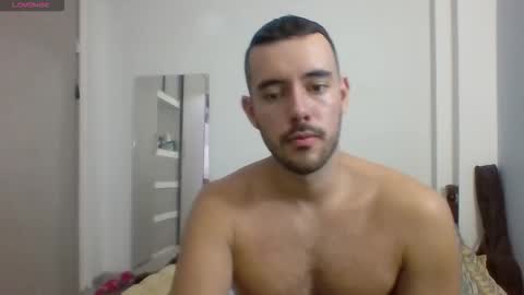 Esteban Reyes  independent model online show from November 10, 2025, 10:31 pm