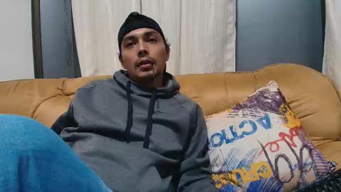 Snapshot of estebancot0314 chatting on October 23, 2025, 6:34 am Esteban online show from October 23, 2025, 6:34 am