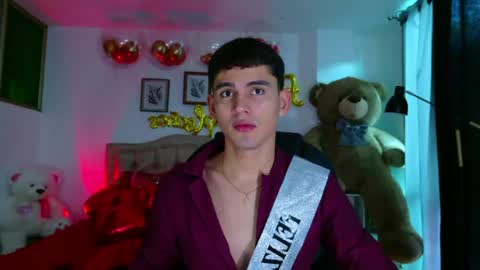 Esteban online show from April 28, 2026, 11:37 am