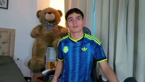 Snapshot of estebanperez_ chatting on July 3, 2026, 11:16 am Esteban online show from July 3, 2026, 11:16 am