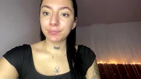 estefa1 online show from March 3, 2026, 6:25 pm