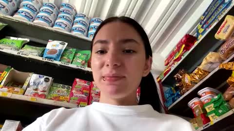 Snapshot of estefa1 chatting on March 18, 2026, 6:22 pm estefa1 online show from March 18, 2026, 6:22 pm
