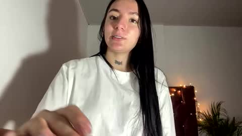Snapshot of estefa1 chatting on April 5, 2026, 5:26 am estefa1 online show from April 5, 2026, 5:26 am