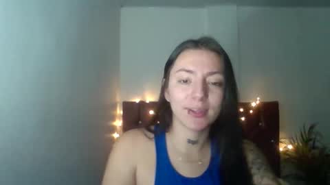 Snapshot of estefa1 chatting on April 7, 2026, 5:30 am estefa1 online show from April 7, 2026, 5:30 am