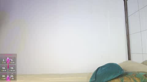 Estefa G online show from December 15, 2024, 5:02 am