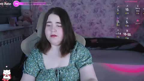 Snapshot of estelle_hicks chatting on May 12, 2026, 7:00 pm estelle_hicks online show from May 12, 2026, 7:00 pm