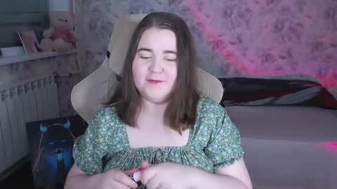 Snapshot of estelle_hicks chatting on May 30, 2026, 7:00 pm estelle_hicks online show from May 30, 2026, 7:00 pm