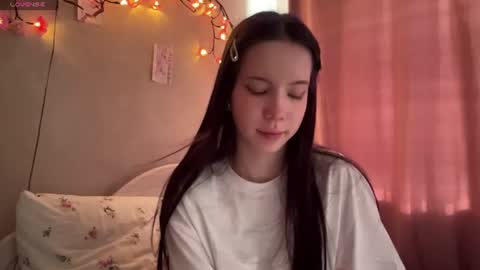 estellezdebski online show from July 15, 2026, 1:16 pm