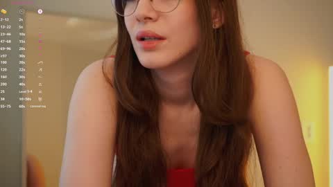 Snapshot of ester_hill chatting on May 27, 2026, 4:42 am Ester online show from May 27, 2026, 4:42 am