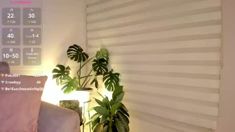 Snapshot of estercollins_ chatting on June 11, 2026, 12:32 am Is secret online show from June 11, 2026, 12:32 am