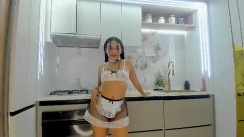 Snapshot of esther_sofia chatting on July 8, 2026, 8:35 pm esther online show from July 8, 2026, 8:35 pm
