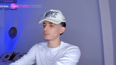 estivenvel online show from February 28, 2025, 5:59 pm