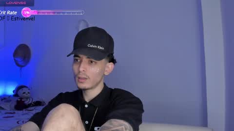 estivenvel online show from March 4, 2025, 3:48 pm