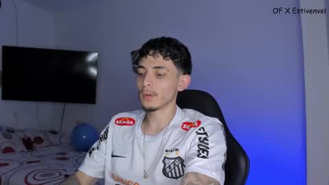 estivenvel online show from September 24, 2025, 6:55 pm