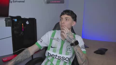 estivenvel online show from March 5, 2026, 12:39 am