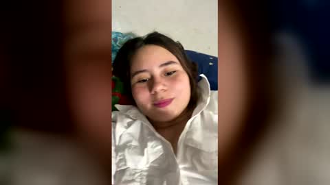 Snapshot of estrella776444 chatting on February 16, 2026, 12:18 am estrella online show from February 16, 2026, 12:18 am