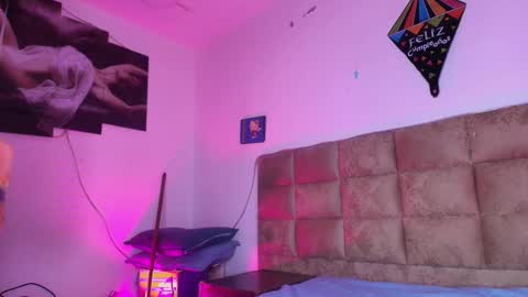 Estrella online show from October 11, 2025, 11:53 am