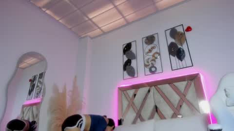 Snapshot of estrellavega_ chatting on May 18, 2026, 12:55 pm Estrella online show from May 18, 2026, 12:55 pm